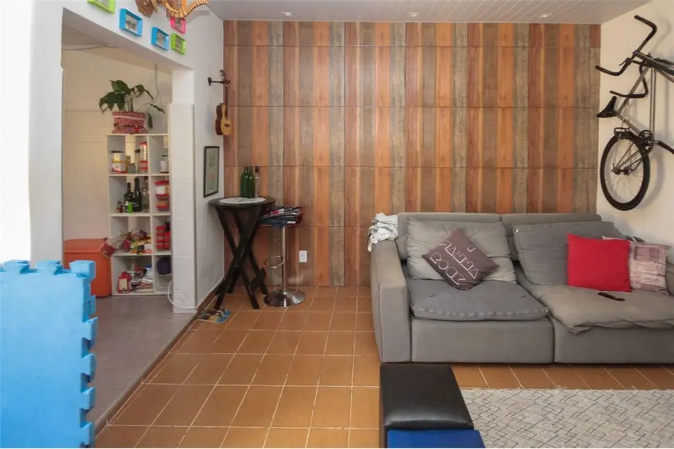 Casa com 4 quartos à venda, 200m2 em Cambuci, São Paulo - SP - imagem 9 Foto 9 de Casa com 4 quartos à venda, 200m2 em Cambuci, São Paulo - SP