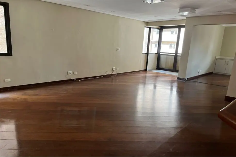 Foto 4 de Apartamento com 4 quartos à venda, 120m2 em Moema, São Paulo - SP