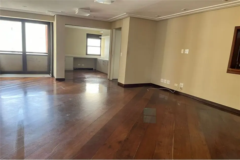 Foto 3 de Apartamento com 4 quartos à venda, 120m2 em Moema, São Paulo - SP