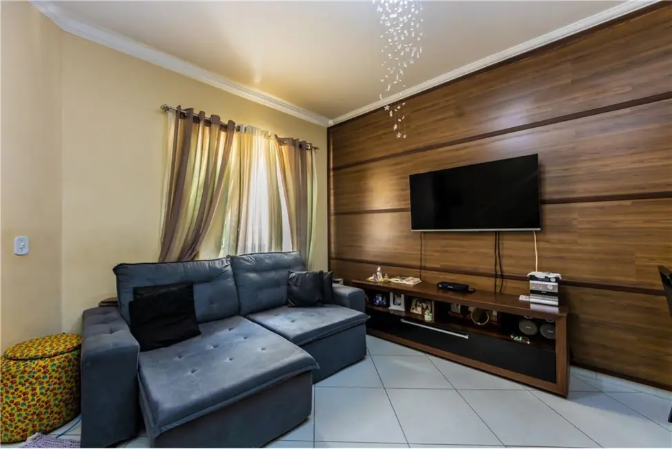 Casa com 2 quartos à venda, 71m2 em Itaquera, São Paulo - SP - imagem 2 Foto 2 de Casa com 2 quartos à venda, 71m2 em Itaquera, São Paulo - SP