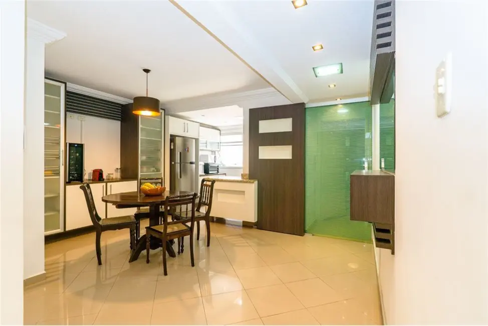 Apartamento com 2 quartos à venda, 107m2 em Moema, São Paulo - SP - imagem 7 Foto 7 de Apartamento com 2 quartos à venda, 107m2 em Moema, São Paulo - SP