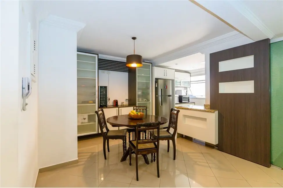 Apartamento com 2 quartos à venda, 107m2 em Moema, São Paulo - SP - imagem 9 Foto 9 de Apartamento com 2 quartos à venda, 107m2 em Moema, São Paulo - SP