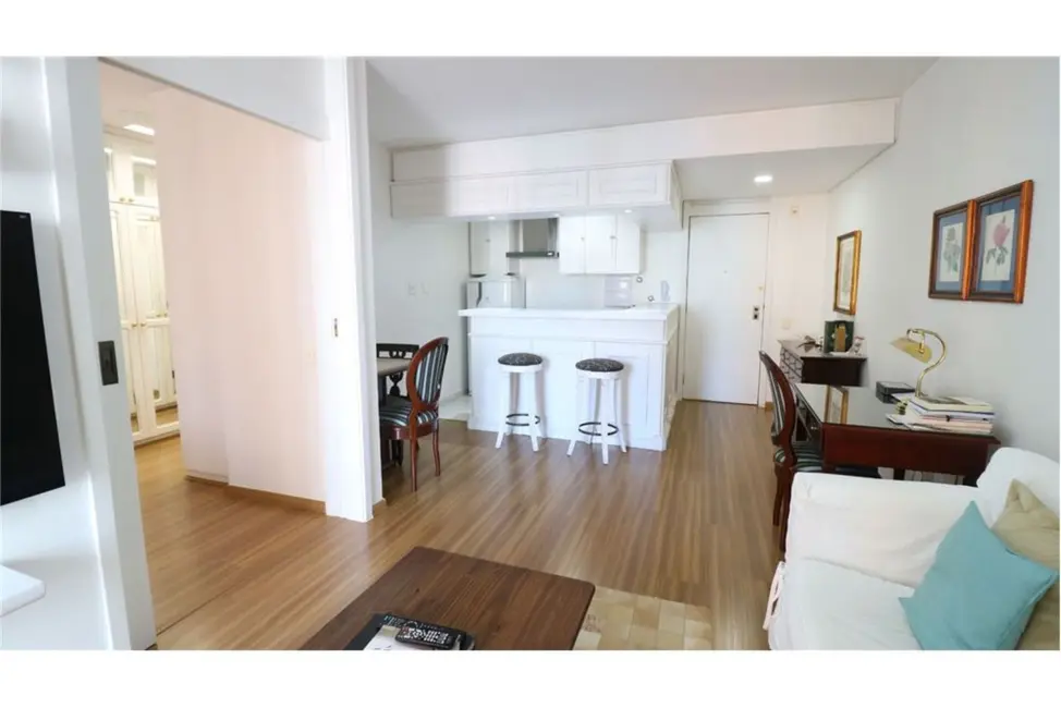 Foto 2 de Apartamento com 1 quarto à venda, 58m2 em Cerqueira César, São Paulo - SP