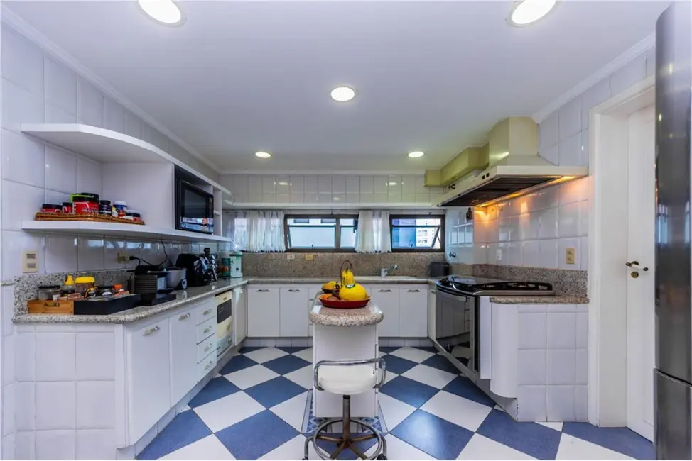 Foto 9 de Apartamento com 5 quartos à venda, 225m2 em Vila Mariana, São Paulo - SP