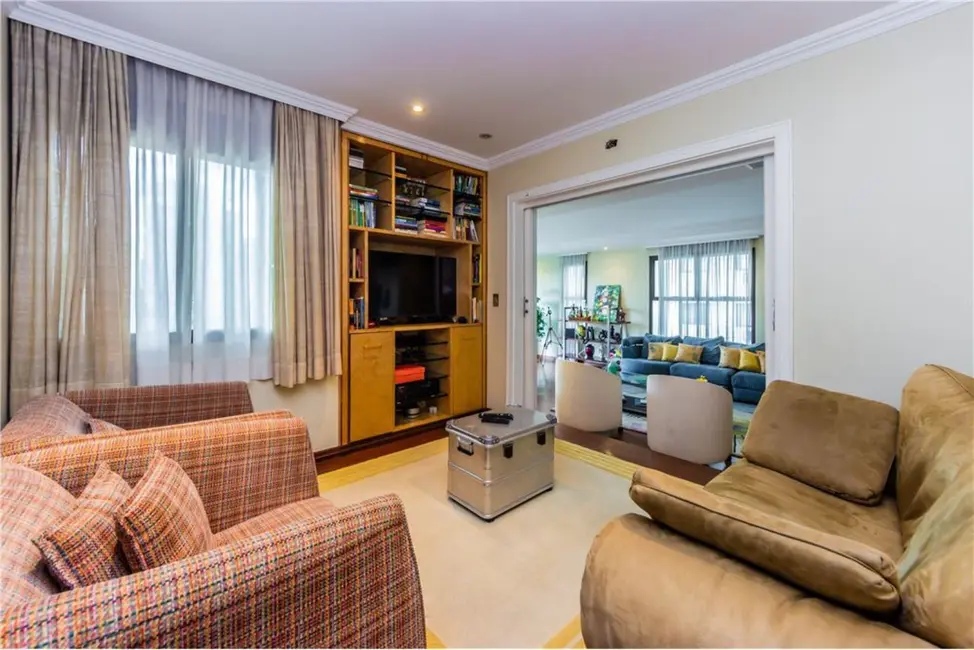 Foto 6 de Apartamento com 5 quartos à venda, 225m2 em Vila Mariana, São Paulo - SP