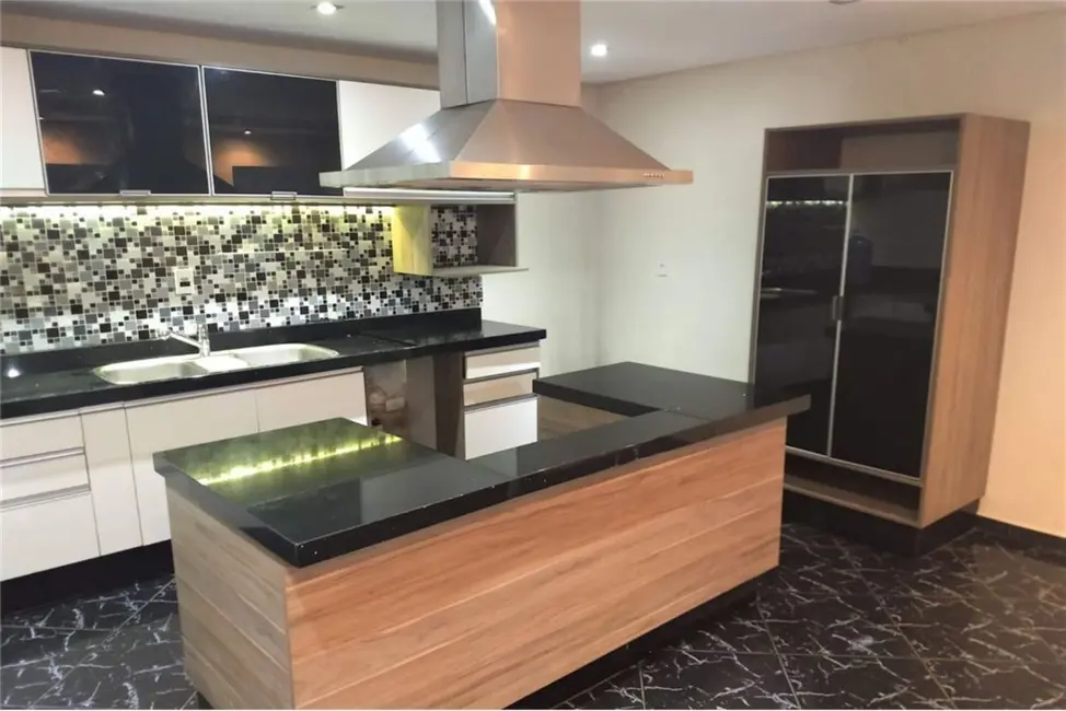 Foto 7 de Casa com 3 quartos à venda, 250m2 em Jardim Colorado, São Paulo - SP