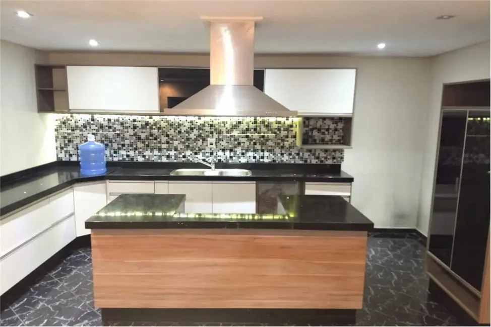 Foto 6 de Casa com 3 quartos à venda, 250m2 em Jardim Colorado, São Paulo - SP