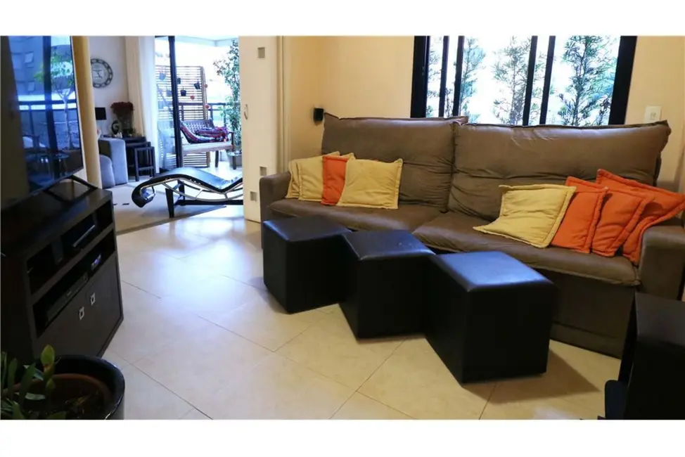 Apartamento com 3 quartos à venda, 141m2 em Pinheiros, São Paulo - SP - imagem 8 Foto 8 de Apartamento com 3 quartos à venda, 141m2 em Pinheiros, São Paulo - SP