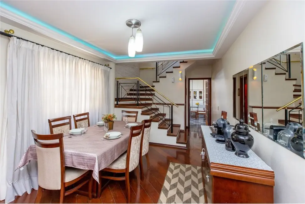 Foto 5 de Casa com 3 quartos à venda, 180m2 em Vila Marari, São Paulo - SP