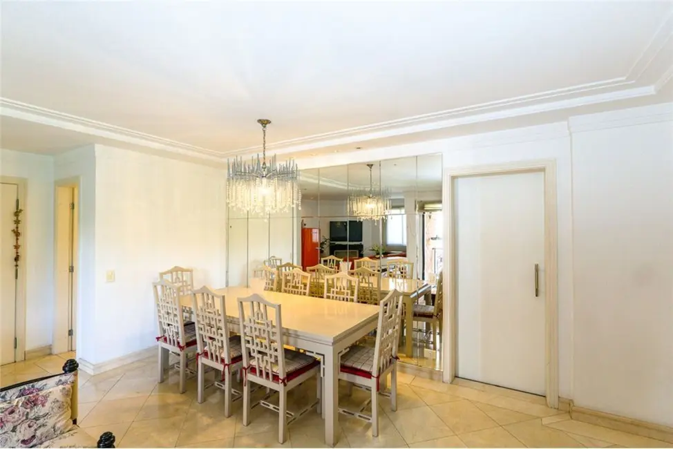 Apartamento com 3 quartos à venda, 145m2 em Vila Suzana, São Paulo - SP - imagem 4 Foto 4 de Apartamento com 3 quartos à venda, 145m2 em Vila Suzana, São Paulo - SP