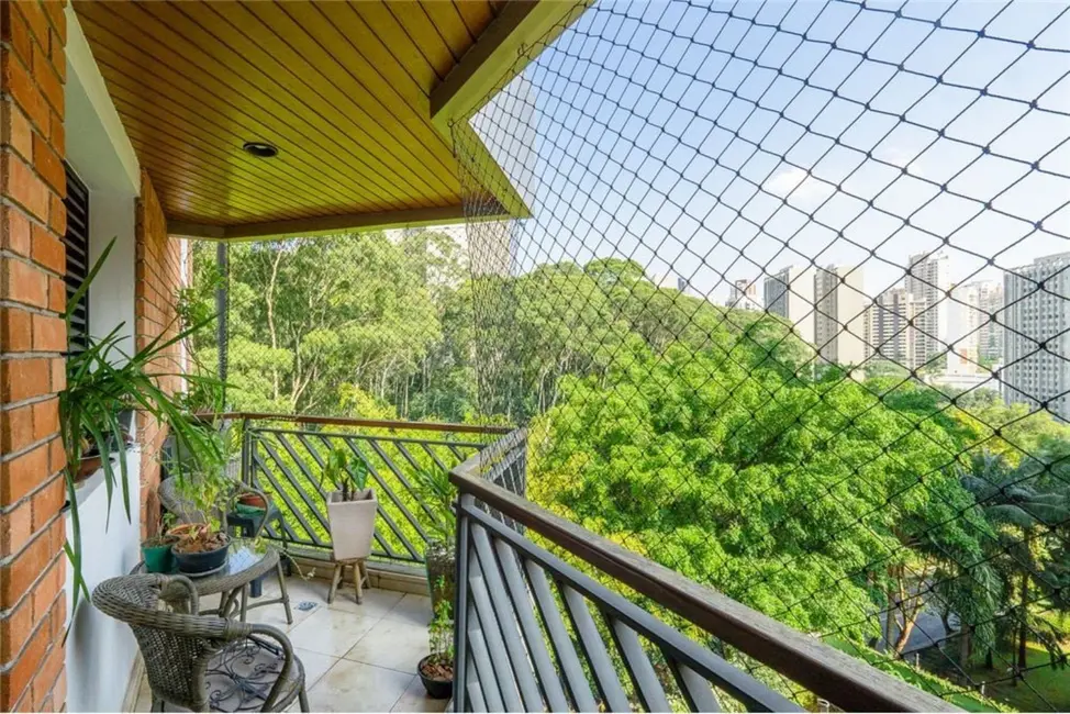 Apartamento com 3 quartos à venda, 145m2 em Vila Suzana, São Paulo - SP - imagem 8 Foto 8 de Apartamento com 3 quartos à venda, 145m2 em Vila Suzana, São Paulo - SP