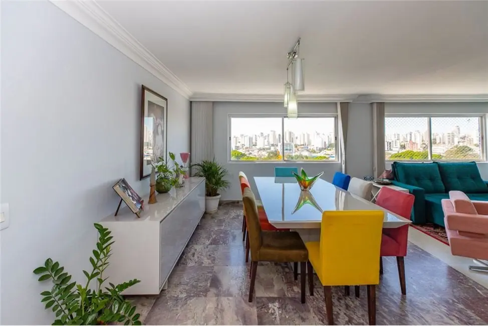 Apartamento com 3 quartos à venda, 135m2 em Moema, São Paulo - SP - imagem 5 Foto 5 de Apartamento com 3 quartos à venda, 135m2 em Moema, São Paulo - SP