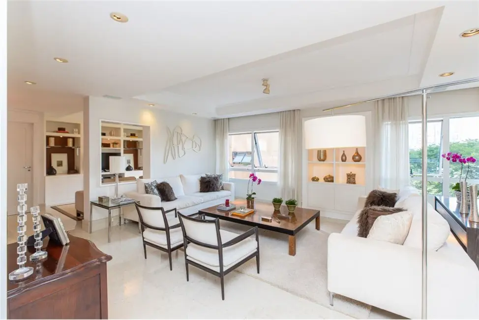 Apartamento com 3 quartos à venda, 243m2 em Vila Uberabinha, São Paulo - SP - imagem 4 Foto 4 de Apartamento com 3 quartos à venda, 243m2 em Vila Uberabinha, São Paulo - SP