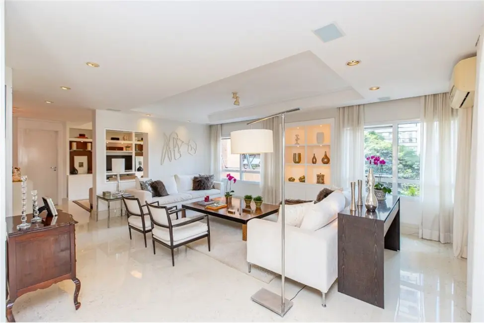 Apartamento com 3 quartos à venda, 243m2 em Vila Uberabinha, São Paulo - SP - imagem 3 Foto 3 de Apartamento com 3 quartos à venda, 243m2 em Vila Uberabinha, São Paulo - SP