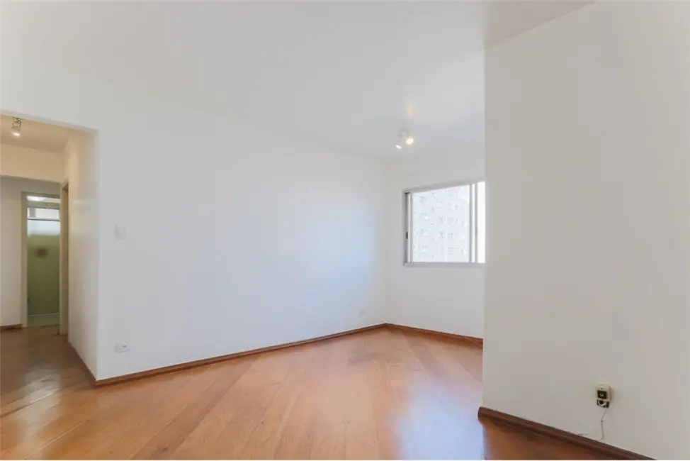 Foto 3 de Apartamento com 2 quartos à venda, 67m2 em Sumaré, São Paulo - SP
