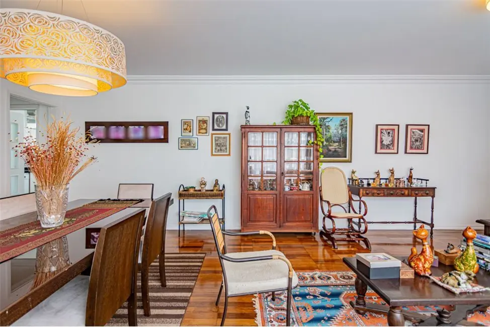 Apartamento com 3 quartos à venda, 142m2 em Higienópolis, São Paulo - SP - imagem 5 Foto 5 de Apartamento com 3 quartos à venda, 142m2 em Higienópolis, São Paulo - SP