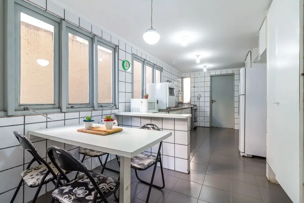 Foto 9 de Casa com 4 quartos à venda, 350m2 em Jardim Leonor, São Paulo - SP