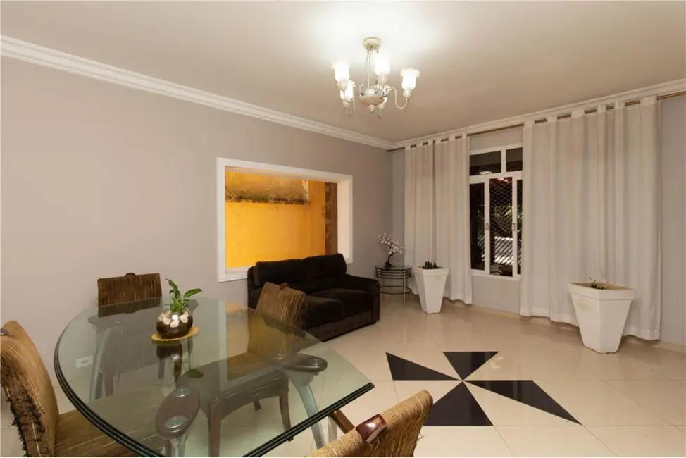 Casa com 5 quartos à venda, 236m2 em Planalto Paulista, São Paulo - SP - imagem 3 Foto 3 de Casa com 5 quartos à venda, 236m2 em Planalto Paulista, São Paulo - SP