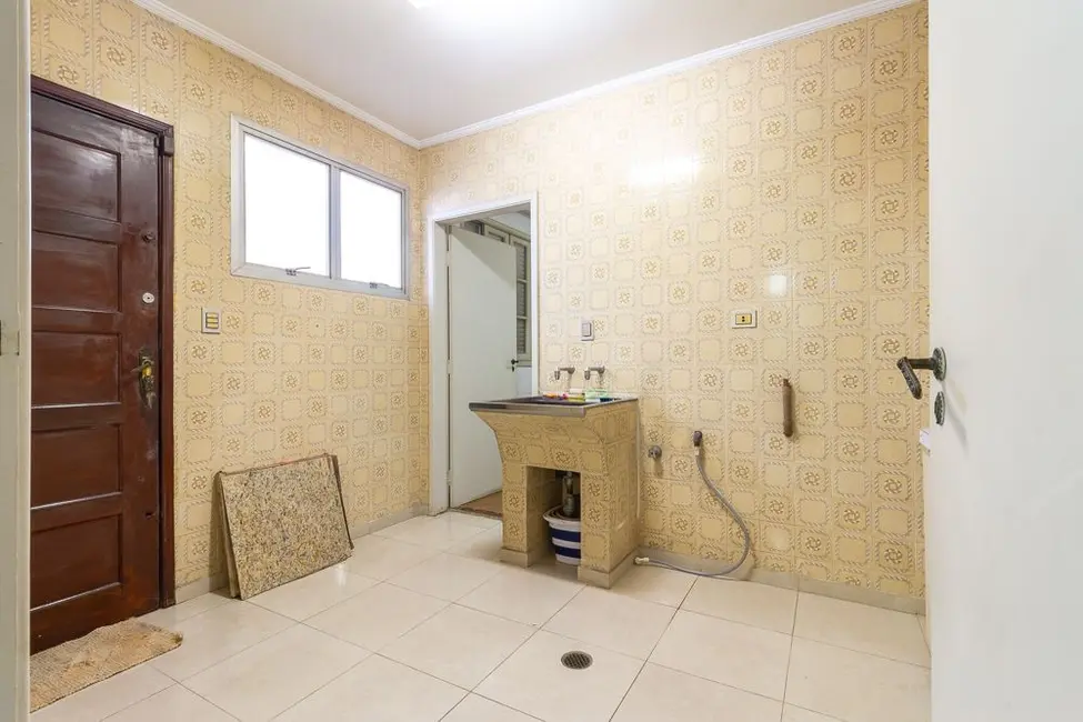 Foto 9 de Casa com 3 quartos à venda, 352m2 em Vila Inah, São Paulo - SP