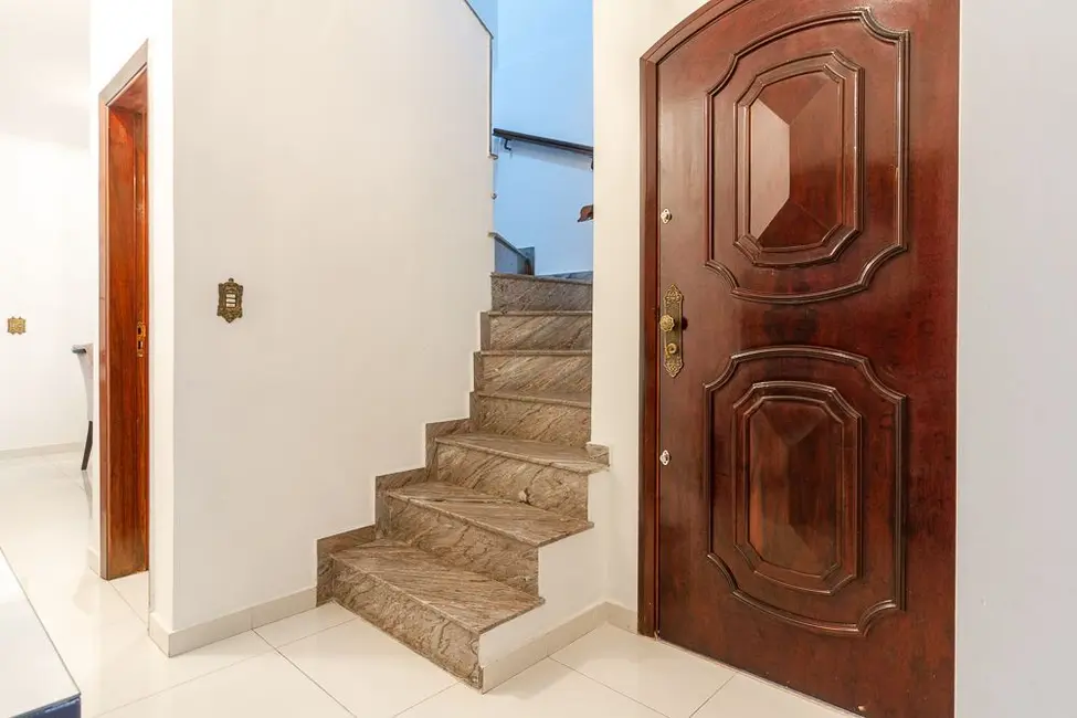 Foto 5 de Casa com 3 quartos à venda, 201m2 em Vila Marari, São Paulo - SP