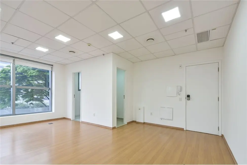 Foto 2 de Sala Comercial à venda, 36m2 em Vila Cordeiro, São Paulo - SP