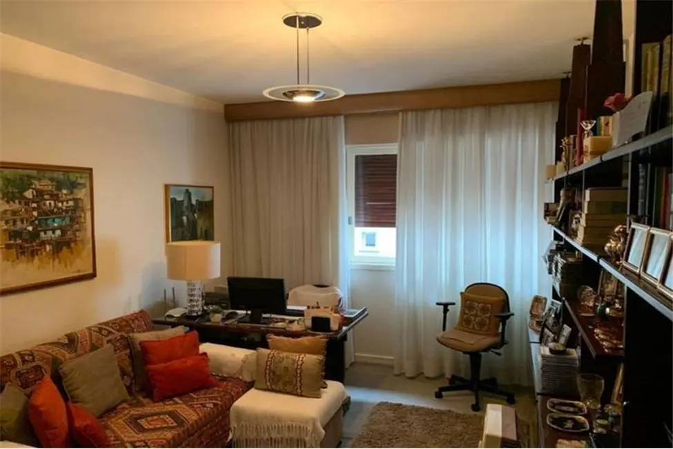 Apartamento com 3 quartos à venda, 224m2 em Higienópolis, São Paulo - SP - imagem 2 Foto 2 de Apartamento com 3 quartos à venda, 224m2 em Higienópolis, São Paulo - SP