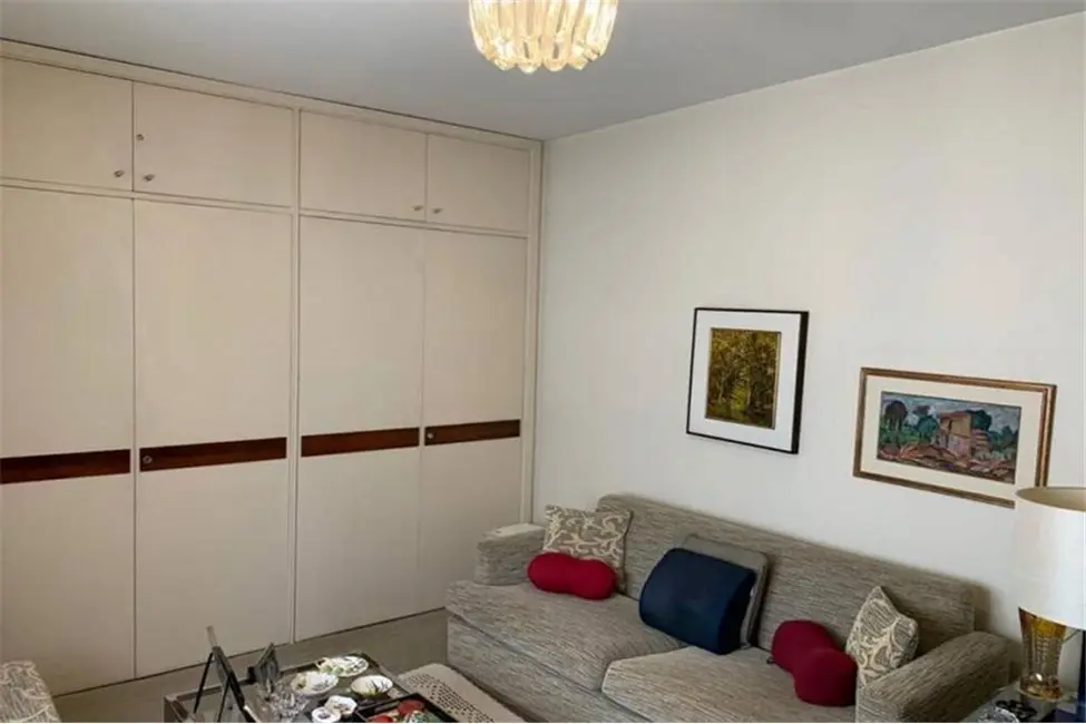 Apartamento com 3 quartos à venda, 224m2 em Higienópolis, São Paulo - SP - imagem 4 Foto 4 de Apartamento com 3 quartos à venda, 224m2 em Higienópolis, São Paulo - SP