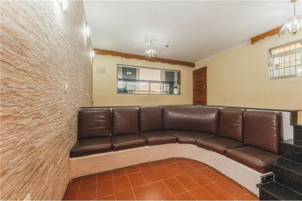 Casa com 3 quartos à venda, 221m2 em Vila Antonieta, São Paulo - SP - imagem 3 Foto 3 de Casa com 3 quartos à venda, 221m2 em Vila Antonieta, São Paulo - SP