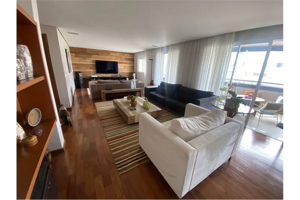 Foto 2 de Apartamento com 3 quartos à venda, 200m2 em Moema, São Paulo - SP