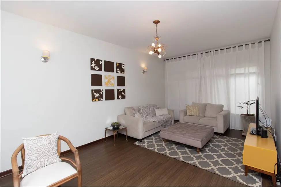 Casa com 4 quartos à venda, 169m2 em Jardim Aeroporto, São Paulo - SP - imagem 3 Foto 3 de Casa com 4 quartos à venda, 169m2 em Jardim Aeroporto, São Paulo - SP