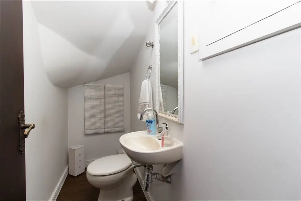 Casa com 4 quartos à venda, 169m2 em Jardim Aeroporto, São Paulo - SP - imagem 4 Foto 4 de Casa com 4 quartos à venda, 169m2 em Jardim Aeroporto, São Paulo - SP