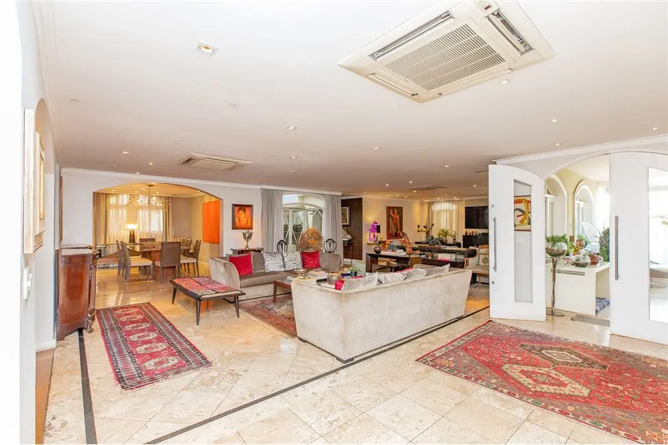 Casa com 4 quartos à venda, 413m2 em Alto de Pinheiros, São Paulo - SP - imagem 3 Foto 3 de Casa com 4 quartos à venda, 413m2 em Alto de Pinheiros, São Paulo - SP