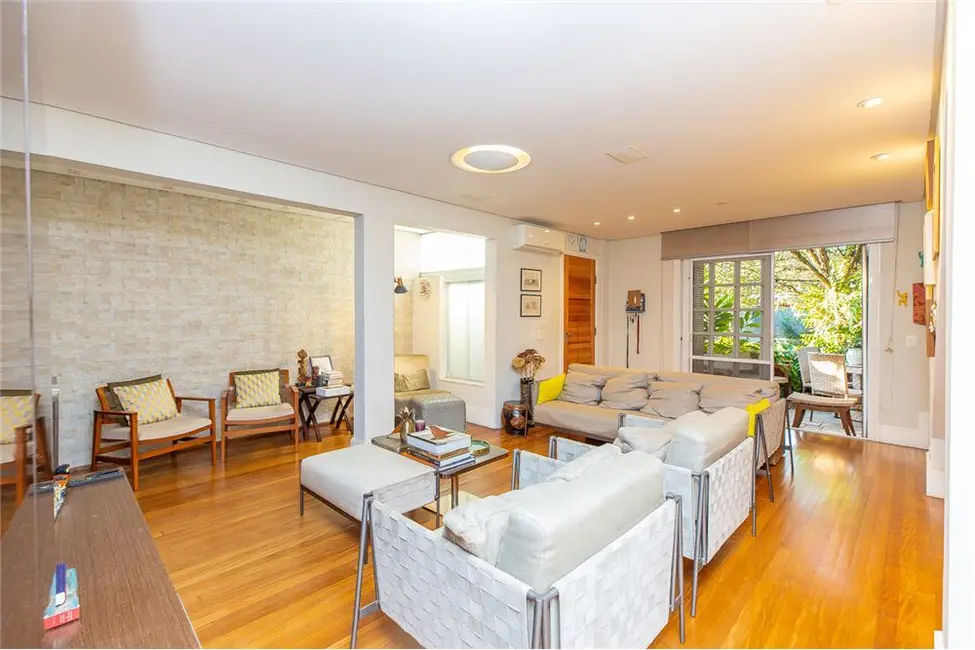 Foto 8 de Casa com 3 quartos à venda, 220m2 em Real Parque, São Paulo - SP