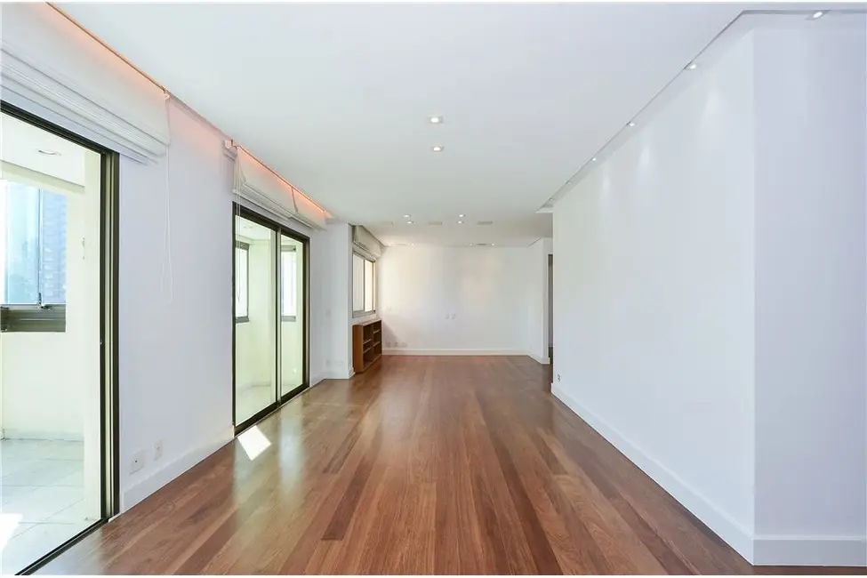 Foto 2 de Apartamento com 3 quartos à venda, 147m2 em Brooklin Paulista, São Paulo - SP