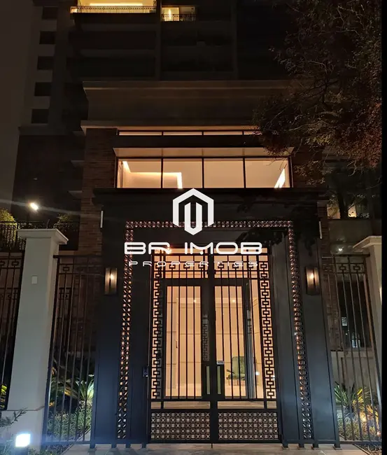 Apartamento com 3 quartos à venda, 137m2 em São Paulo - SP - imagem 3 Foto 3 de Apartamento com 3 quartos à venda, 137m2 em São Paulo - SP