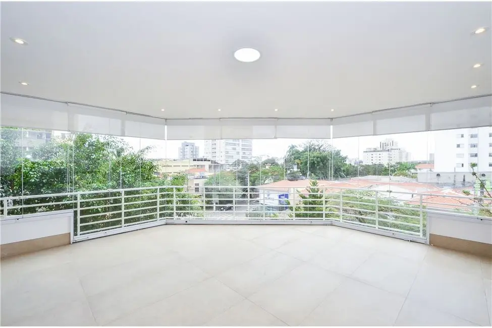 Foto 2 de Apartamento com 3 quartos à venda, 250m2 em Vila Alexandria, São Paulo - SP