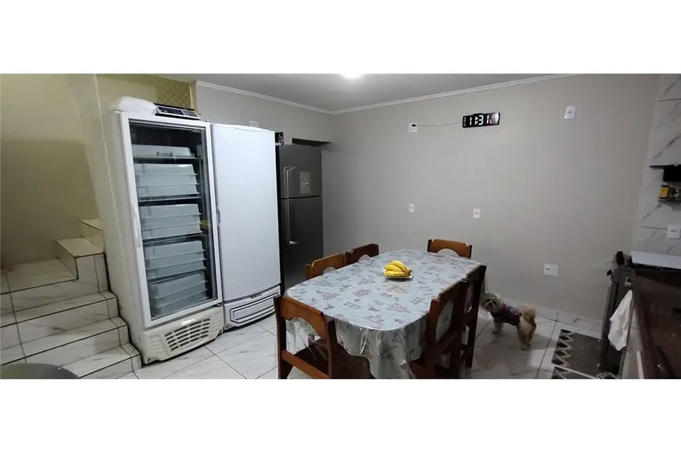 Foto 8 de Casa com 2 quartos à venda, 120m2 em Vila Elze, São Paulo - SP