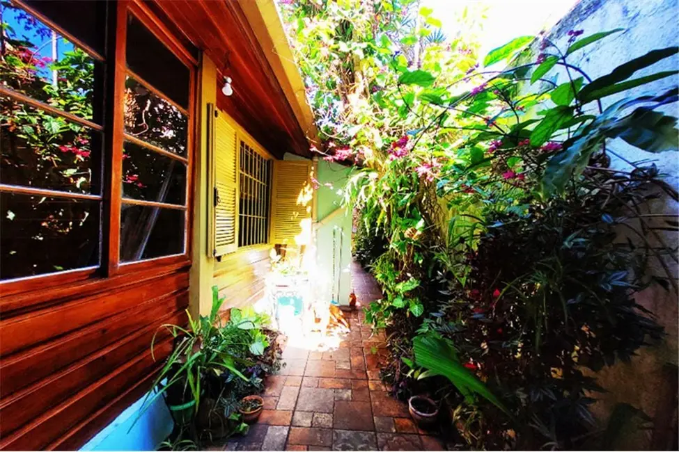 Foto 9 de Casa com 3 quartos à venda, 165m2 em Jardim Petrópolis, São Paulo - SP