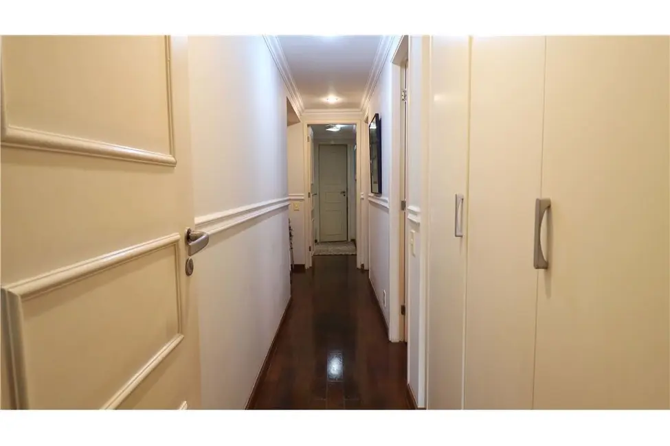 Apartamento com 3 quartos à venda, 225m2 em Pinheiros, São Paulo - SP - imagem 5 Foto 5 de Apartamento com 3 quartos à venda, 225m2 em Pinheiros, São Paulo - SP