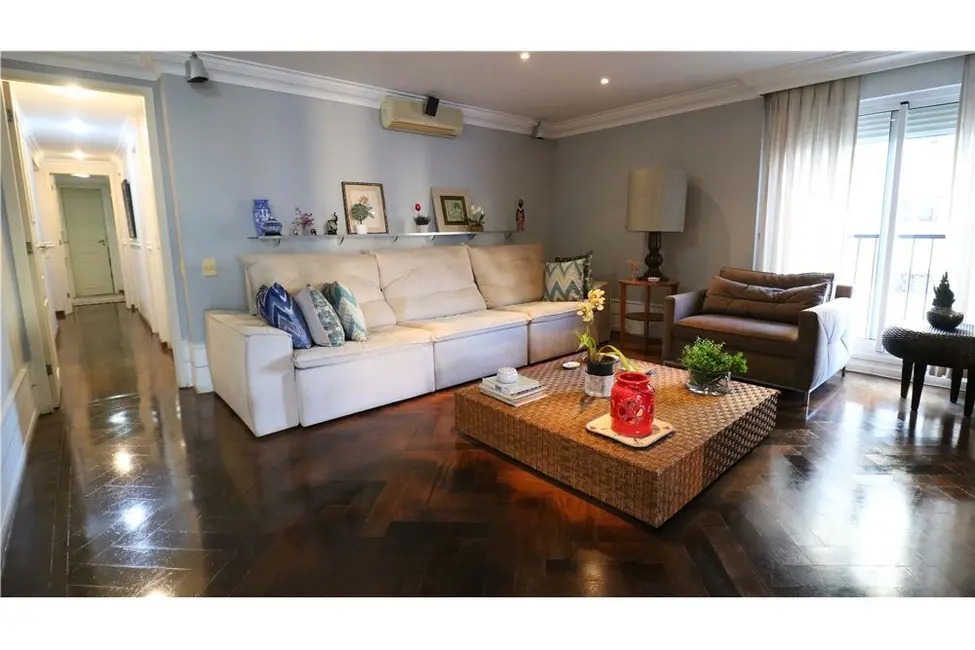 Apartamento com 3 quartos à venda, 225m2 em Pinheiros, São Paulo - SP - imagem 4 Foto 4 de Apartamento com 3 quartos à venda, 225m2 em Pinheiros, São Paulo - SP