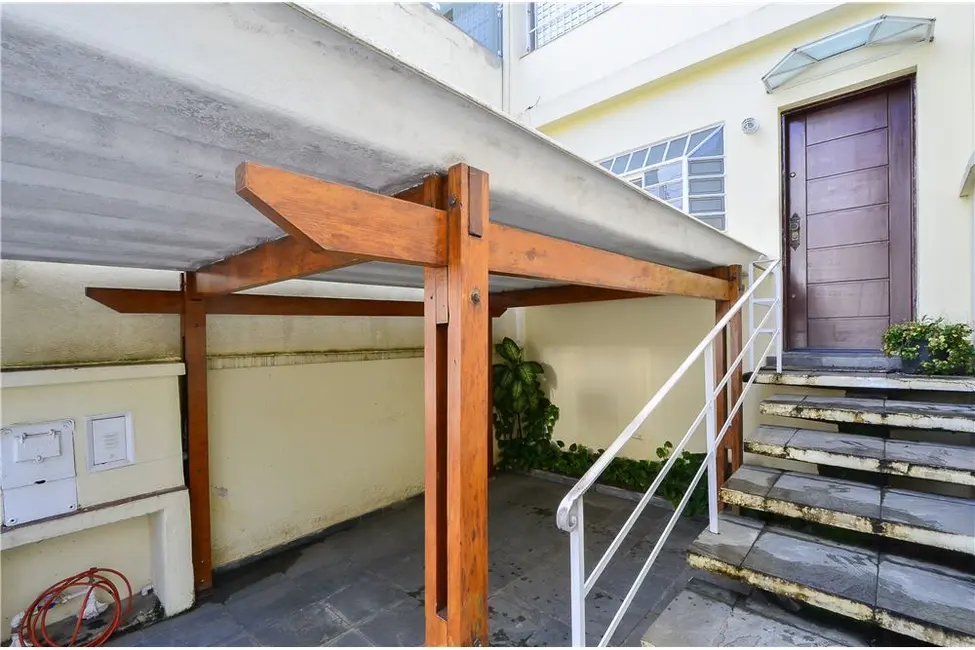 Casa com 2 quartos à venda, 110m2 em Jardim Aeroporto, São Paulo - SP - imagem 2 Foto 2 de Casa com 2 quartos à venda, 110m2 em Jardim Aeroporto, São Paulo - SP