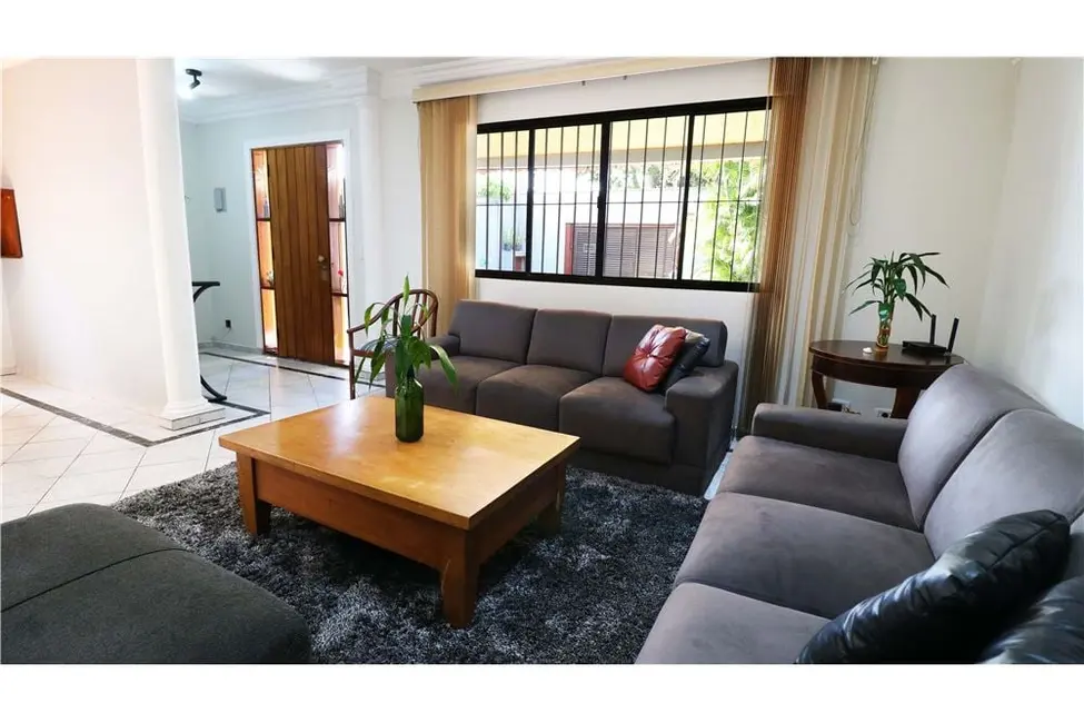 Casa com 3 quartos à venda, 218m2 em Capão Redondo, São Paulo - SP - imagem 1 Foto 1 de Casa com 3 quartos à venda, 218m2 em Capão Redondo, São Paulo - SP