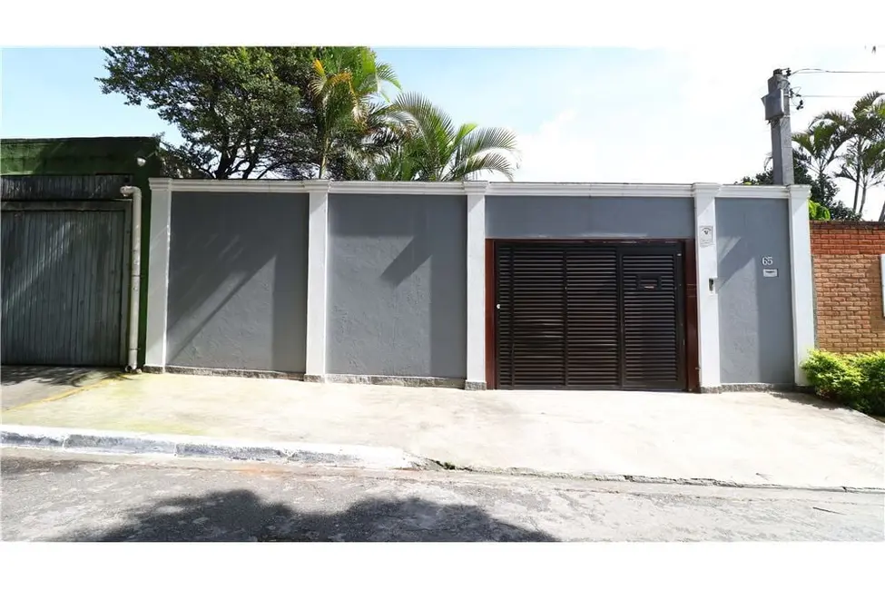 Casa com 3 quartos à venda, 218m2 em Capão Redondo, São Paulo - SP - imagem 2 Foto 2 de Casa com 3 quartos à venda, 218m2 em Capão Redondo, São Paulo - SP