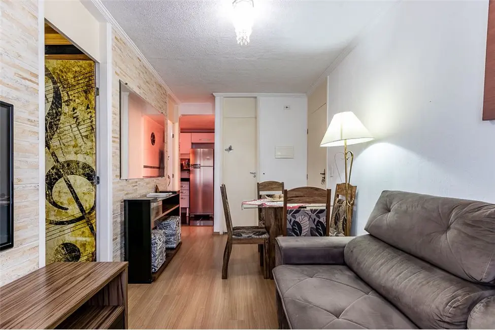 Foto 3 de Apartamento com 2 quartos à venda, 49m2 em Vila Curuçá, São Paulo - SP