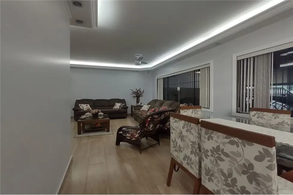 Foto 5 de Casa com 2 quartos à venda, 230m2 em Jardim Guairaca, São Paulo - SP