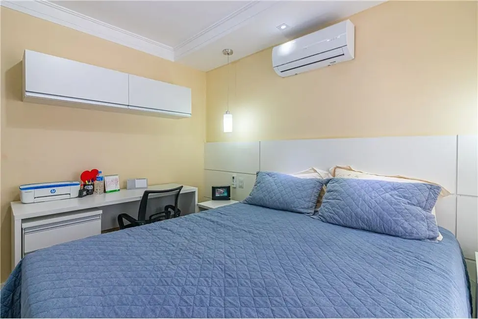 Foto 1 de Casa de Condomínio com 3 quartos à venda, 150m2 em Vila Santana, São Paulo - SP