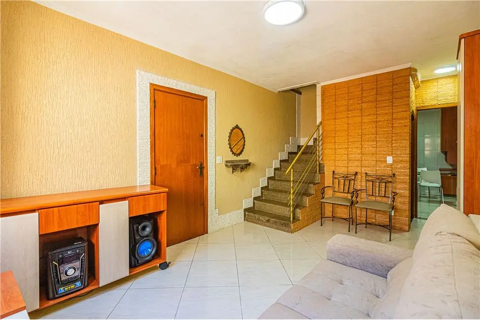 Foto 3 de Casa com 4 quartos à venda, 105m2 em Cidade Vargas, São Paulo - SP