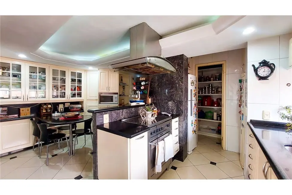 Apartamento com 4 quartos à venda, 283m2 em Sumaré, São Paulo - SP - imagem 9 Foto 9 de Apartamento com 4 quartos à venda, 283m2 em Sumaré, São Paulo - SP