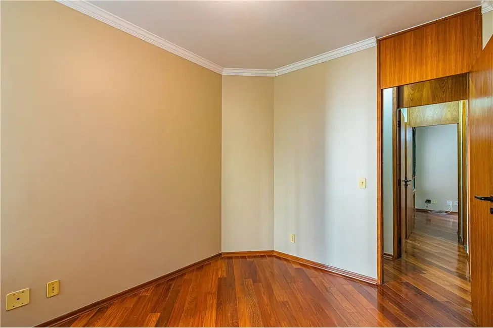 Foto 9 de Apartamento com 4 quartos à venda, 121m2 em Moema, São Paulo - SP