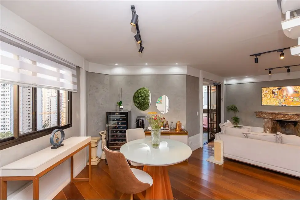 Foto 2 de Apartamento com 4 quartos à venda, 327m2 em São Paulo - SP